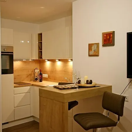 Matthias Apartment Stumm